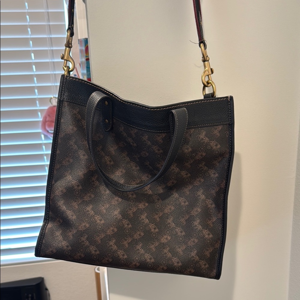 Coach tote!